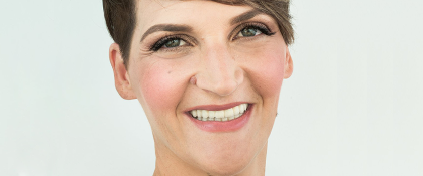 Dental makeover | Slučaj ugradnje ljuskica i krunica