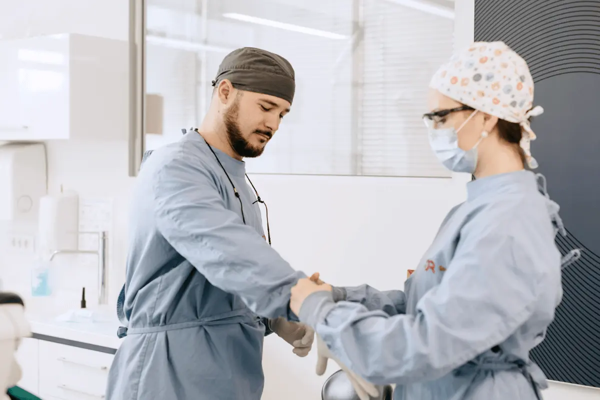 Budućnost oralne kirurgije: Roboti, nanoboti, 5G mreža i biomaterijali | Stomatološka poliklinika Zagreb | Štimac centar dentalne medicine